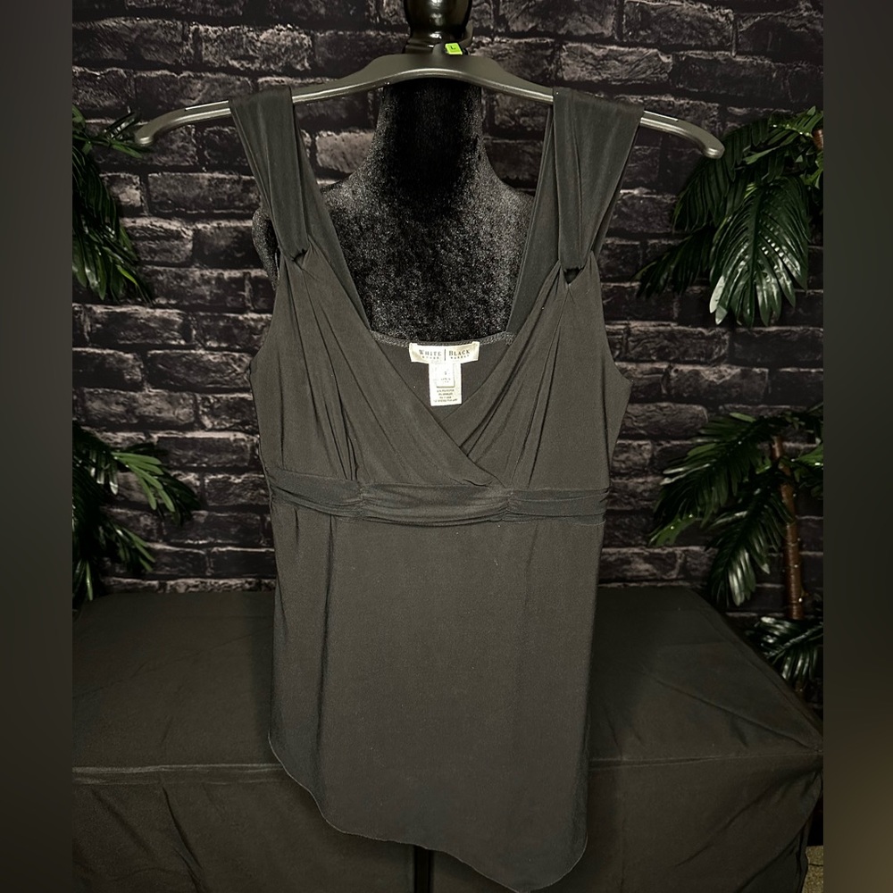 White House black top size Small